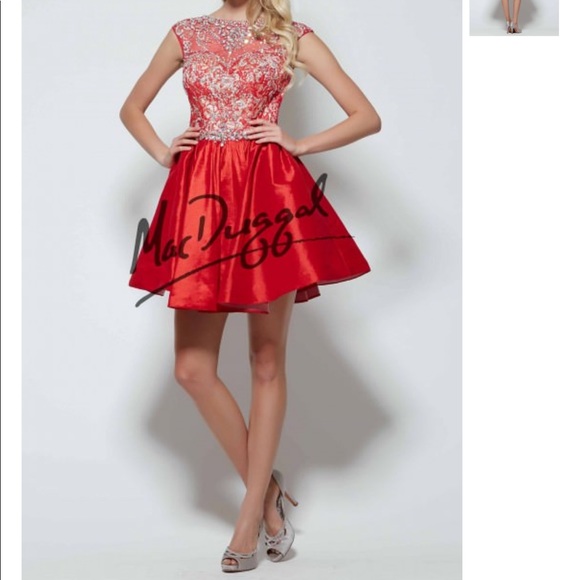 Beautiful True Red Dress size 6 with pockets - Picture 3 of 8